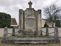monument aux morts encrassé
