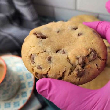 Thumbnail: New York Style Chocolate Chip Cookies