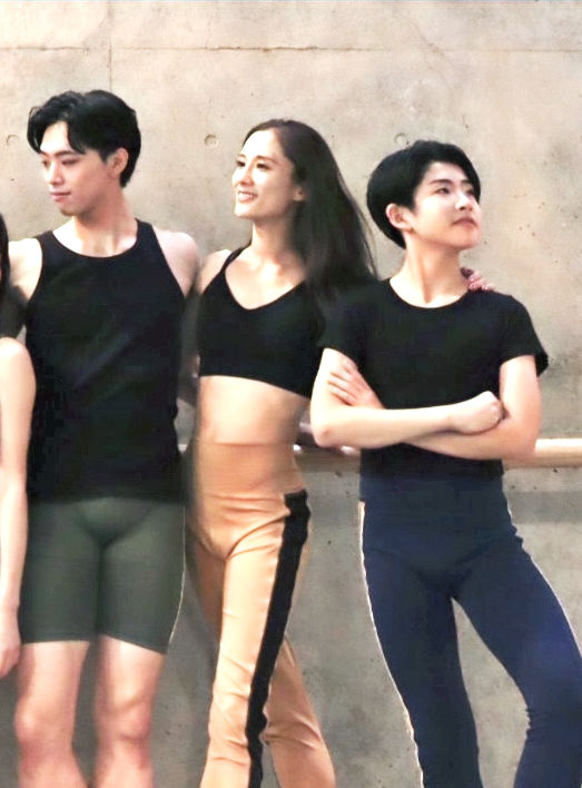 サムネイル： BASICS / Knitty ハーフトップ