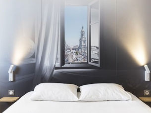 B&B HOTELS                       Marne-la-vallée Bussy