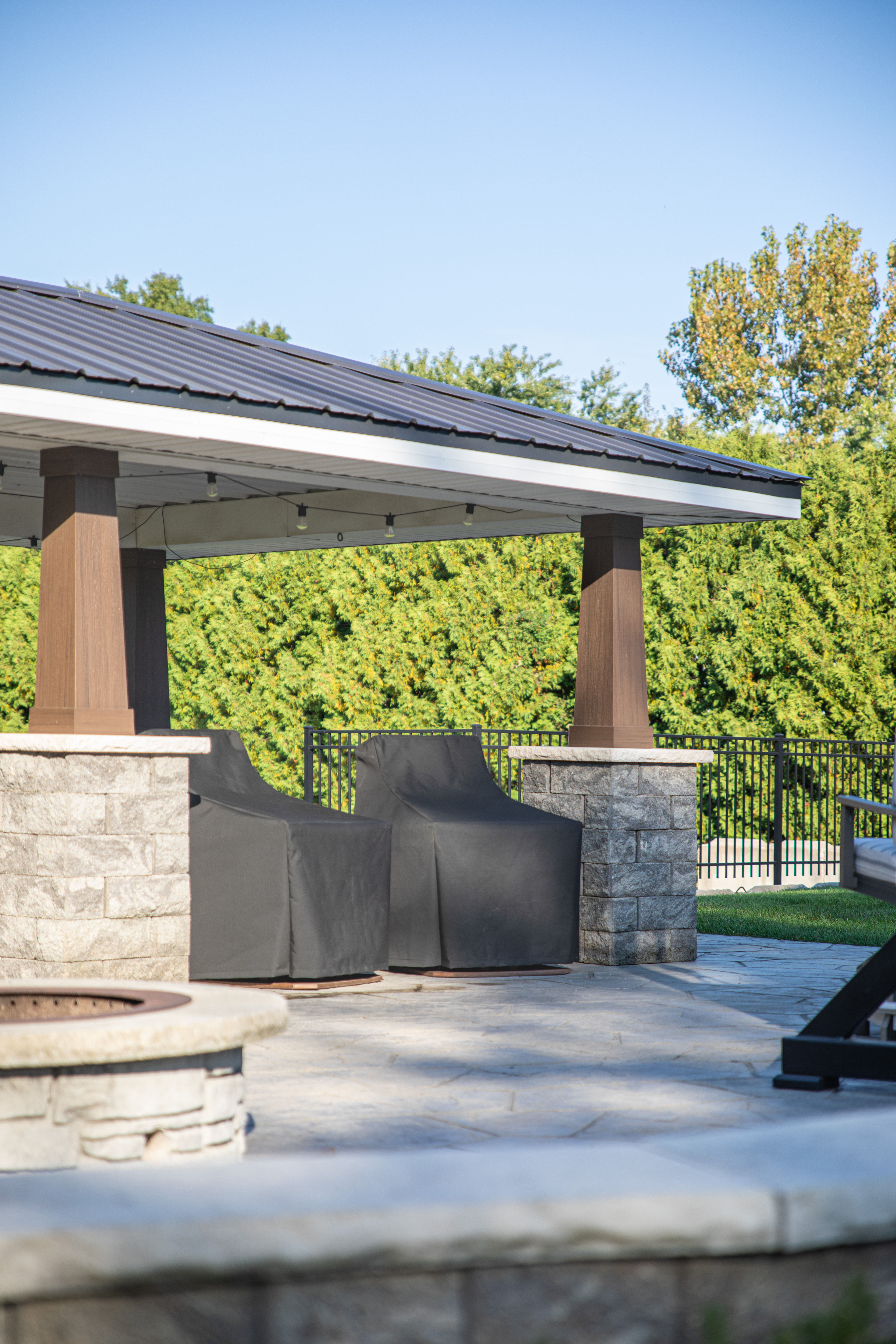 Brooklyn Collection Dust Cover