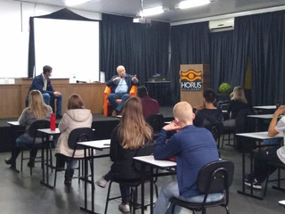 Bate papo com acadêmicos de administração e ciências contábeis
