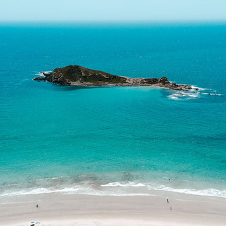 Praia do Pontal Arraial do Cabo.jpeg