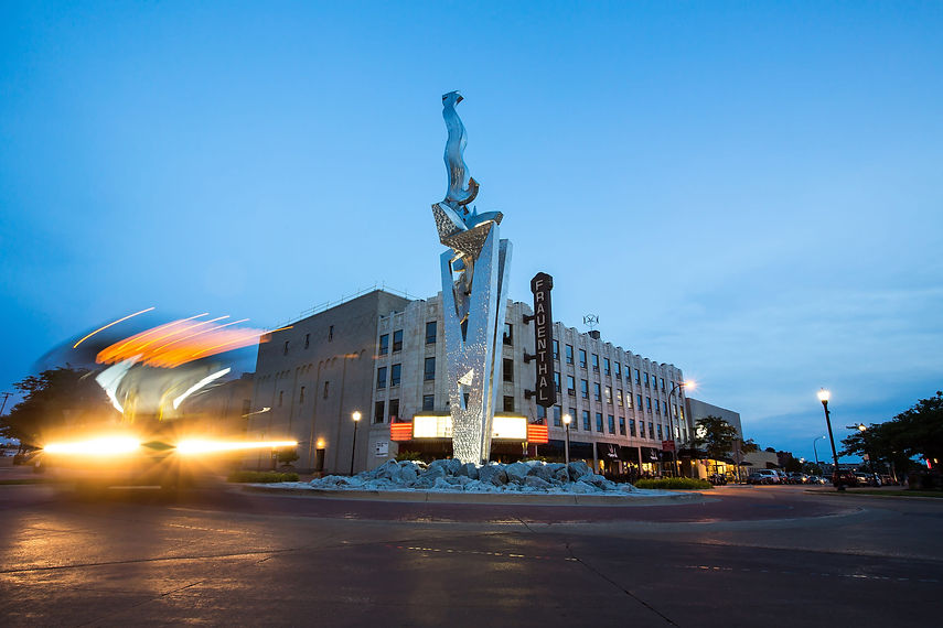 Muskegon_Rising_sunset_Adam_Alexander_6c5af677-4c3c-456c-8db3-43731fc8e667 (1).jpg
