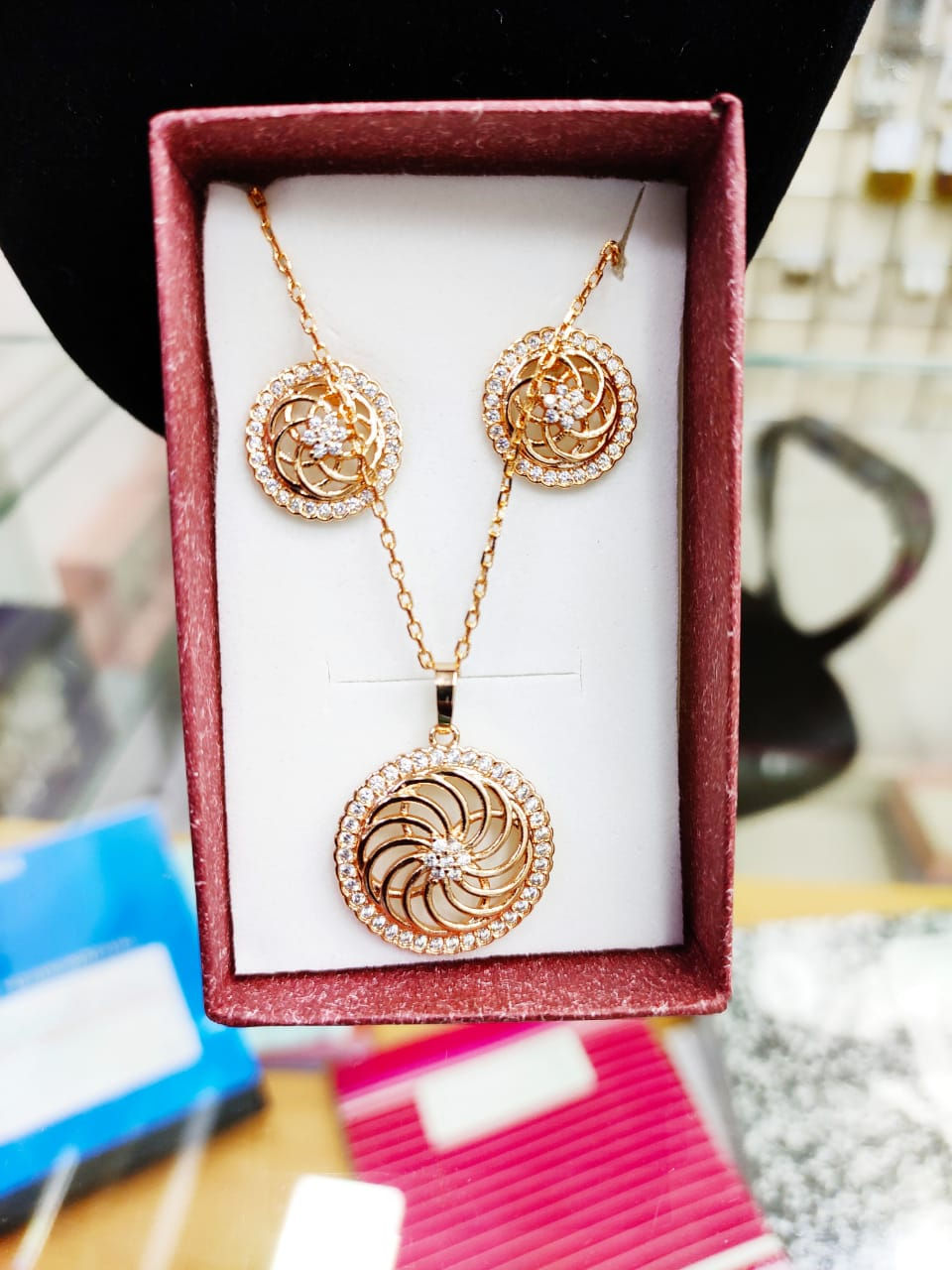 Thumbnail: Pendant Set (BH259S) 