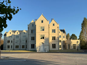 Haddonstone's USA Customers Love Traditional English Architecture