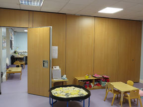 Family Hub Choses Style Again for Folding Partitioning Wall