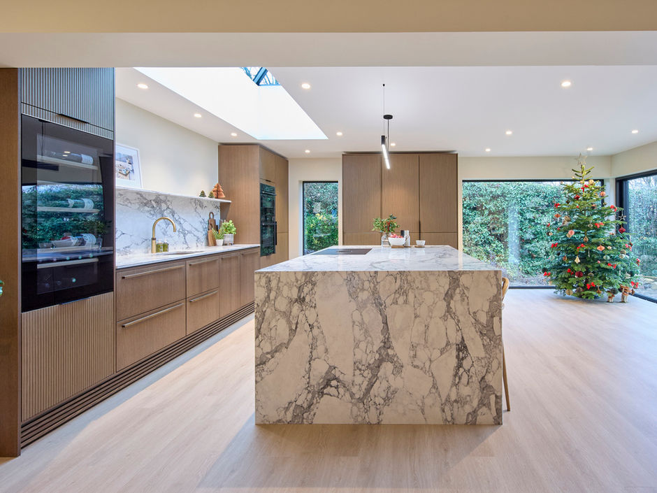 Island Living: Statement Style With CRL Stone’s Arabescato Vagli Quartz Surfaces