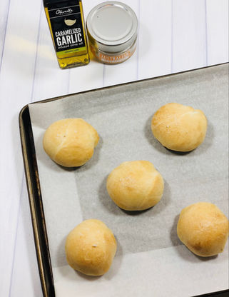 Olive Oil Dinner Rolls