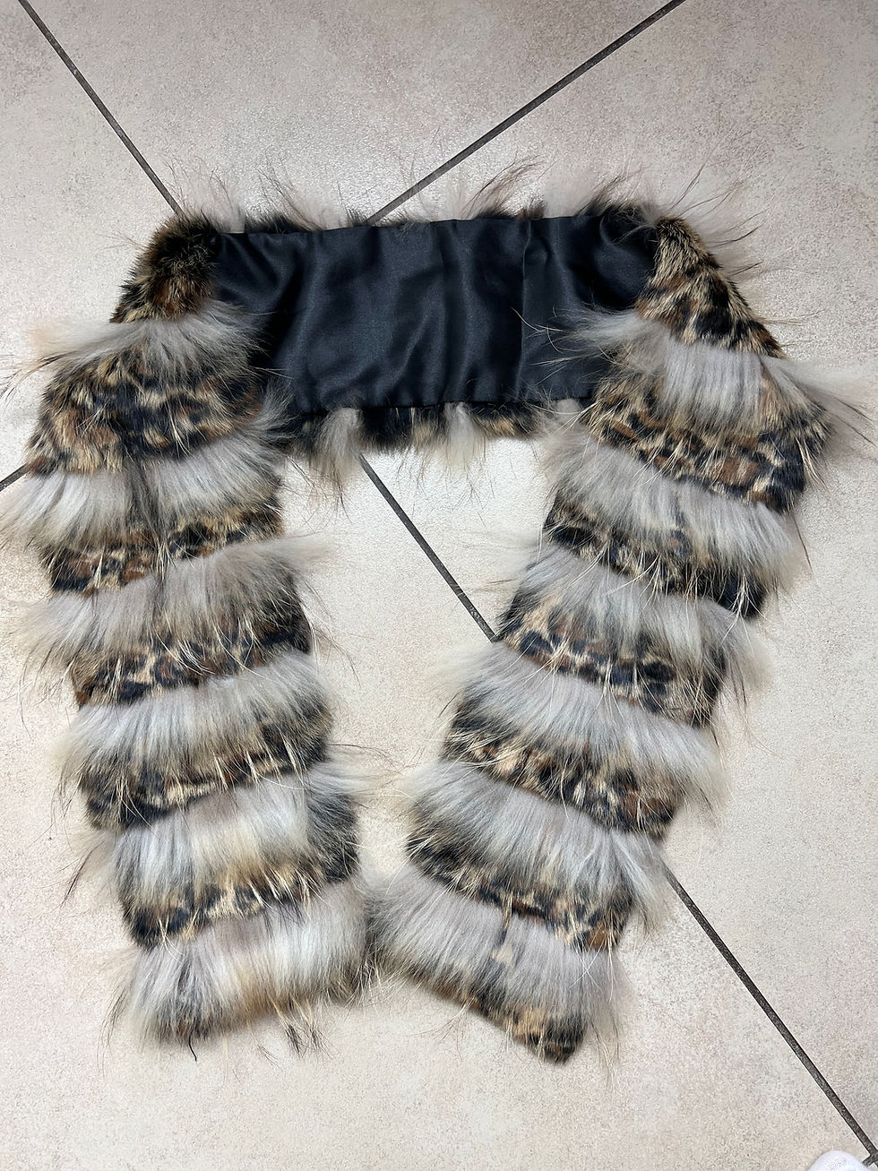 Thumbnail: Giorgio Passigatti fur scarf