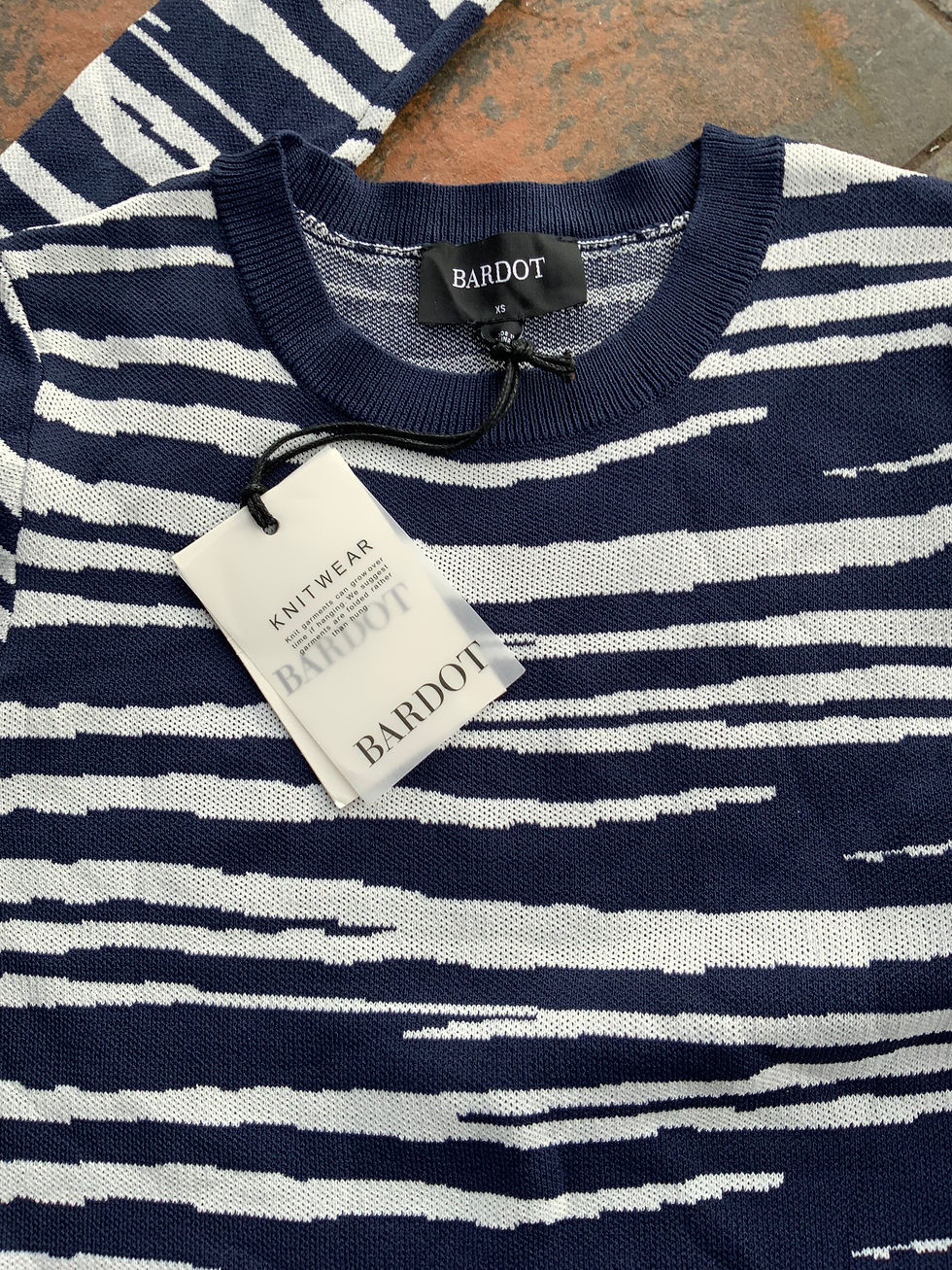 Thumbnail: Bardot knit top in zebra xs