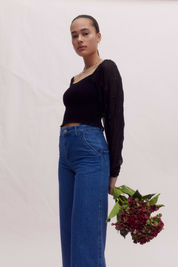 Guido Maria Kretschmer for About You
Spring Summer 2021
Art Direction: Marie-Sophie Chardin & Molaine Simon
Photgrapher: Magnus Lechner
Model: Frederikke & Annemary
Hair & Make-Up: Younes Bent