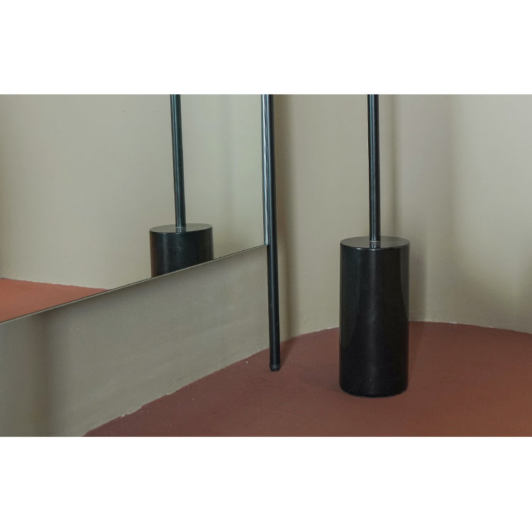 Thumbnail: Post Mirror