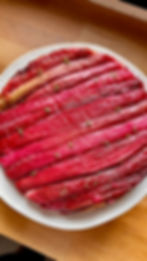 Gâteau Renversé Rhubarbe & Fraise avec Thym sur le dessus