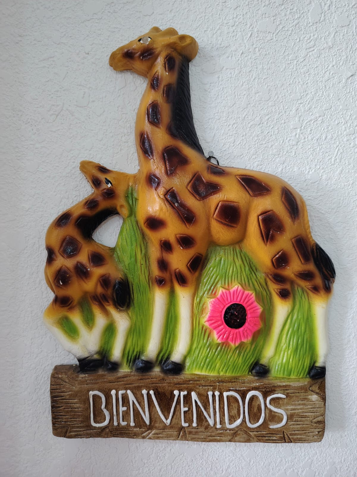 MO ADORNO DE PARED JIRAFA BIENVENIDOS