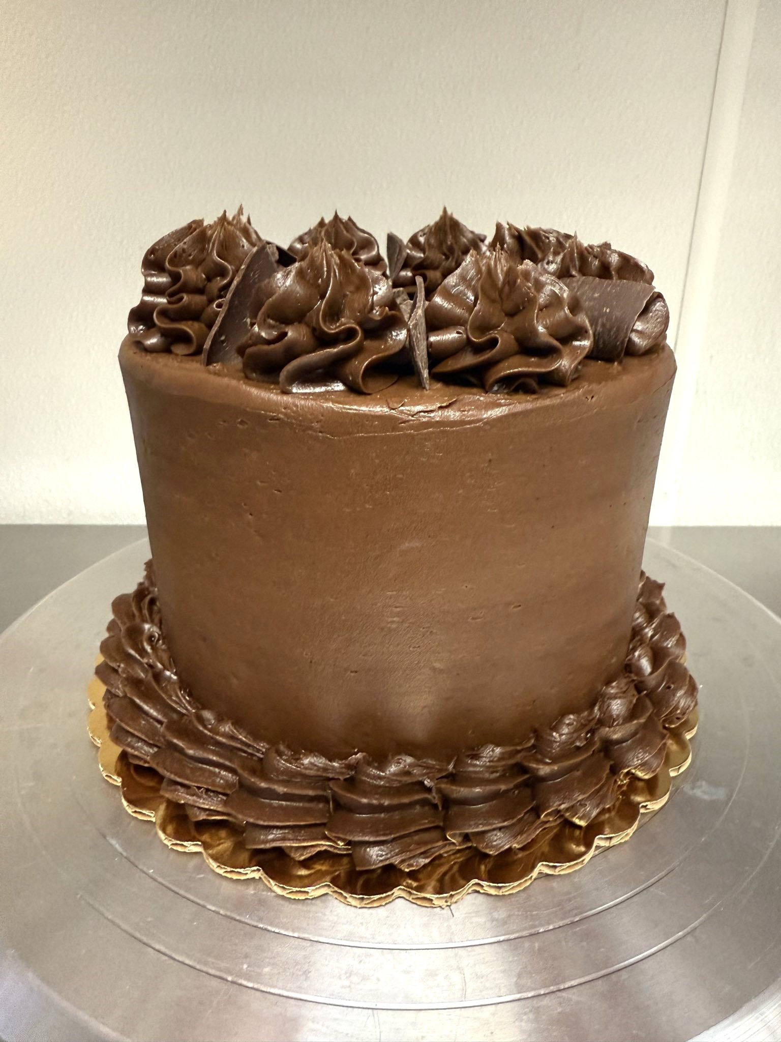 Pre - Order Chocoholic cake (6 inches double layer)