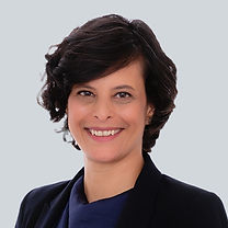 Alison Aggarwal headshot copy_edited.jpg