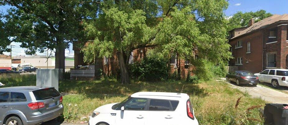 AVAILABLE #10 - Detroit 12B 12 B