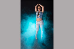 2015-04-29_Angela_14_eme_fond_noir_&_fumée_(155)