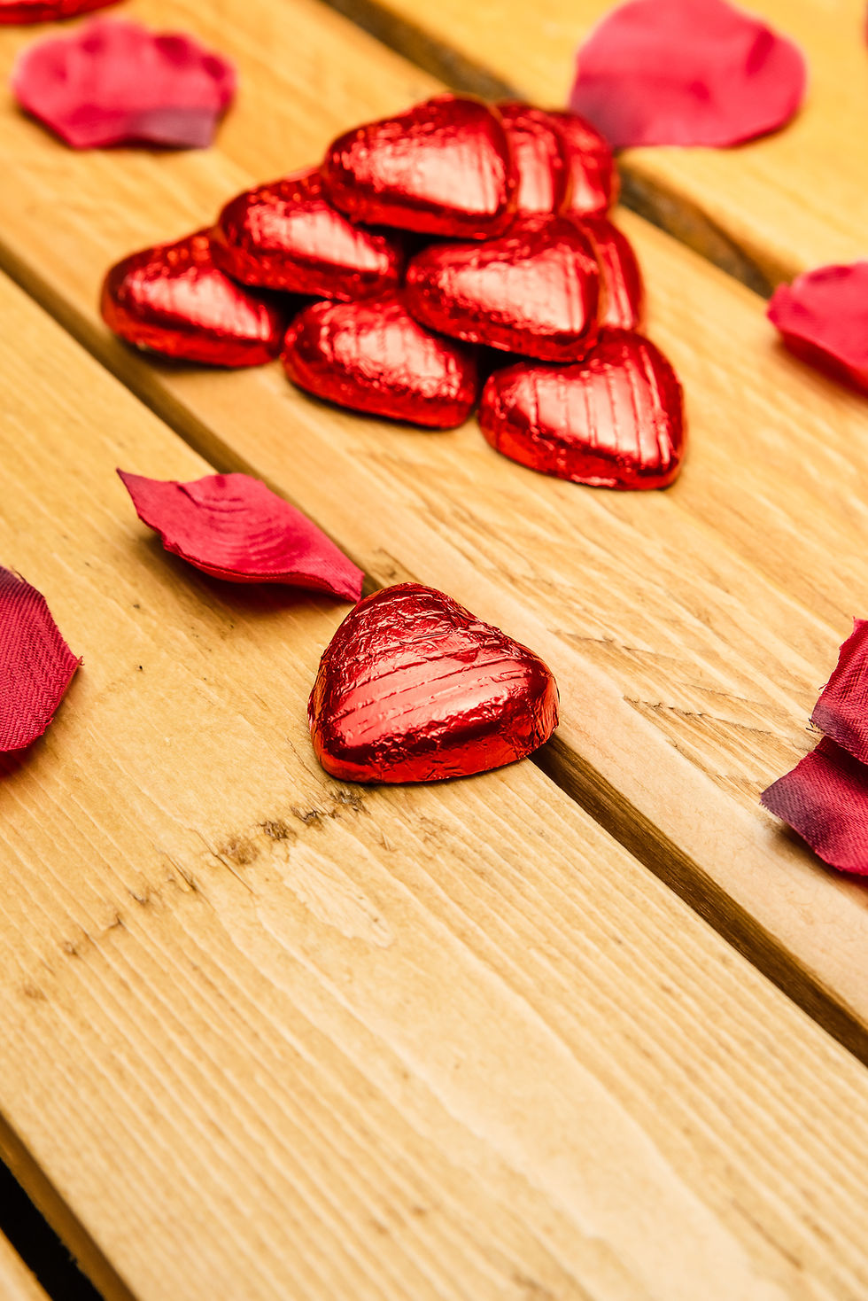 Thumbnail: Chocolate Hearts with Petals + Sml Gift Box