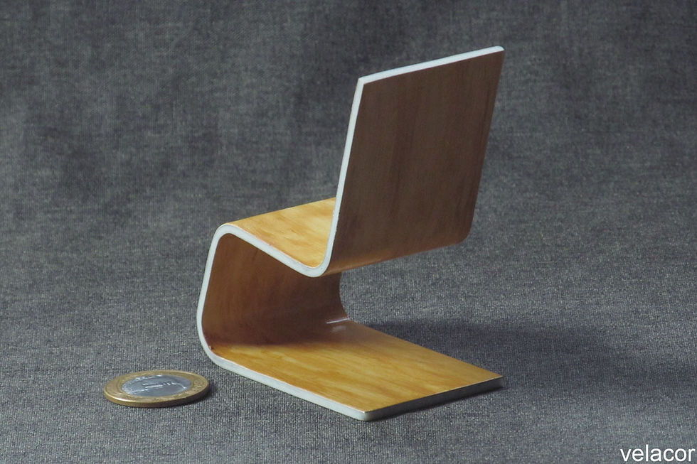 Thumbnail: Miniatura Cadeira Modelo 27