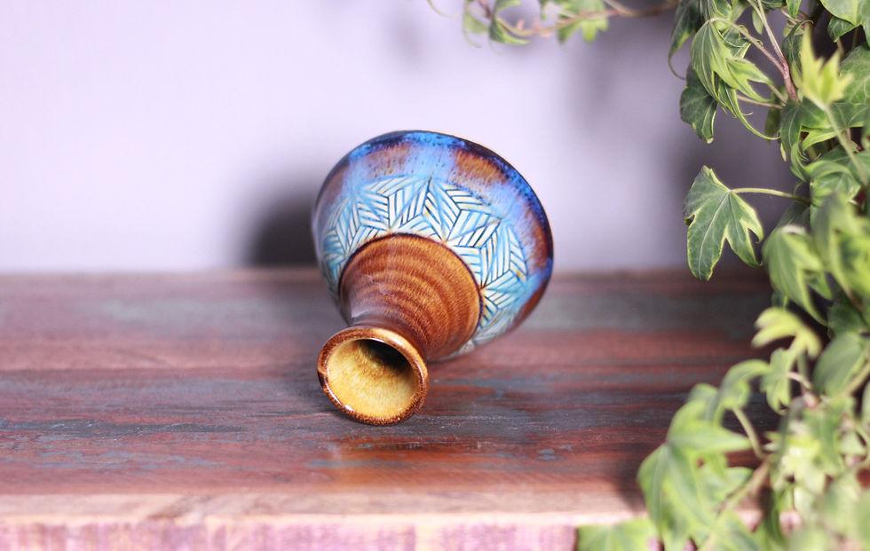 Thumbnail: Bud vase
