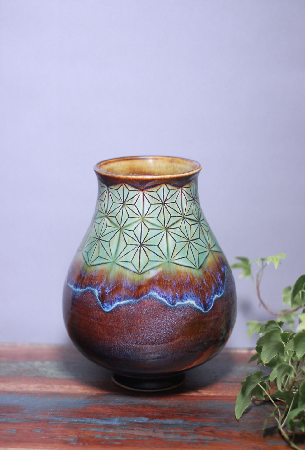 Thumbnail: Hexagon design large vase
