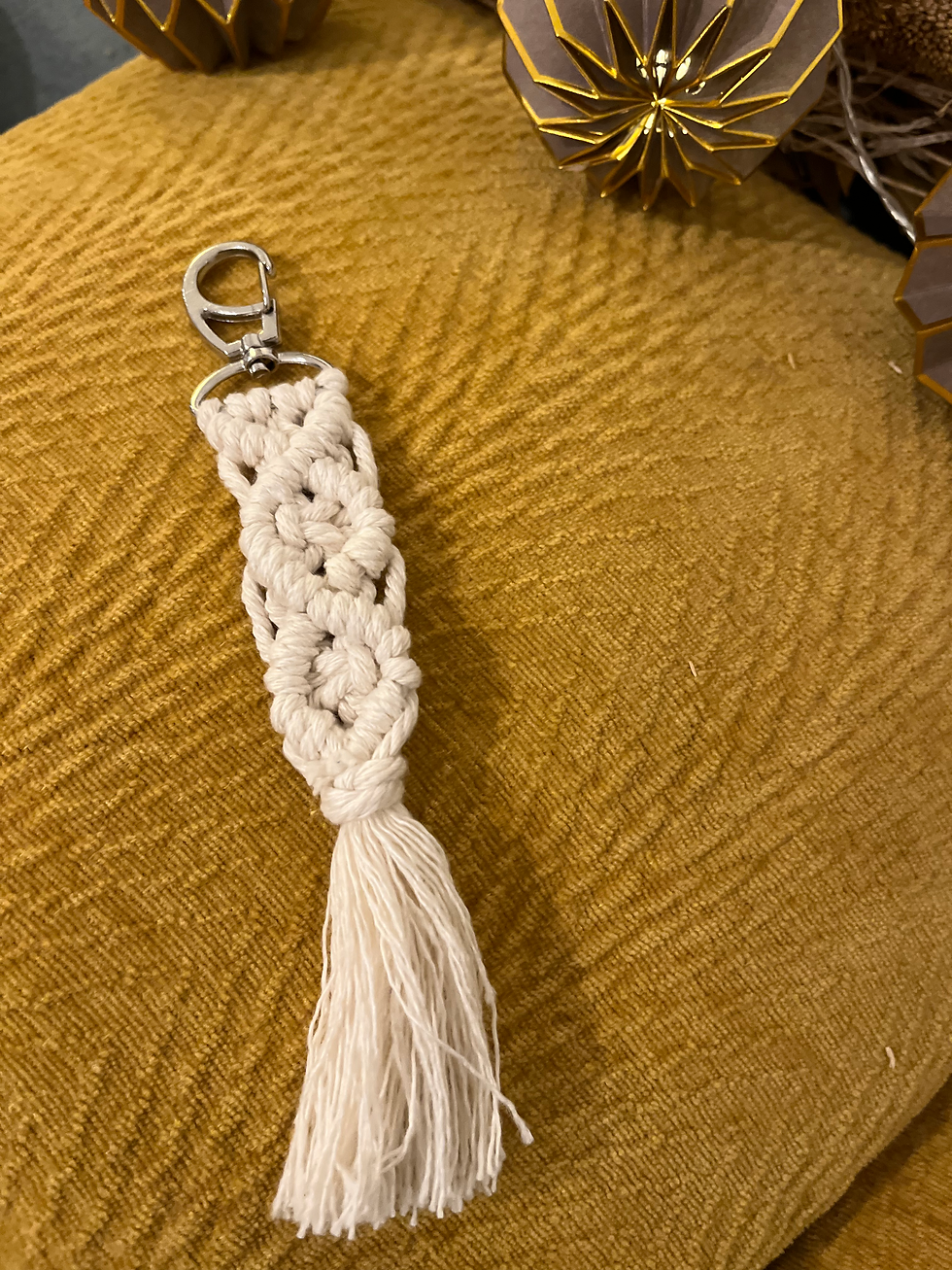 Miniaturbild: Mitbringsel Makramee Schlüsselanhänger  / Take-home-gifts Key fob Macramé