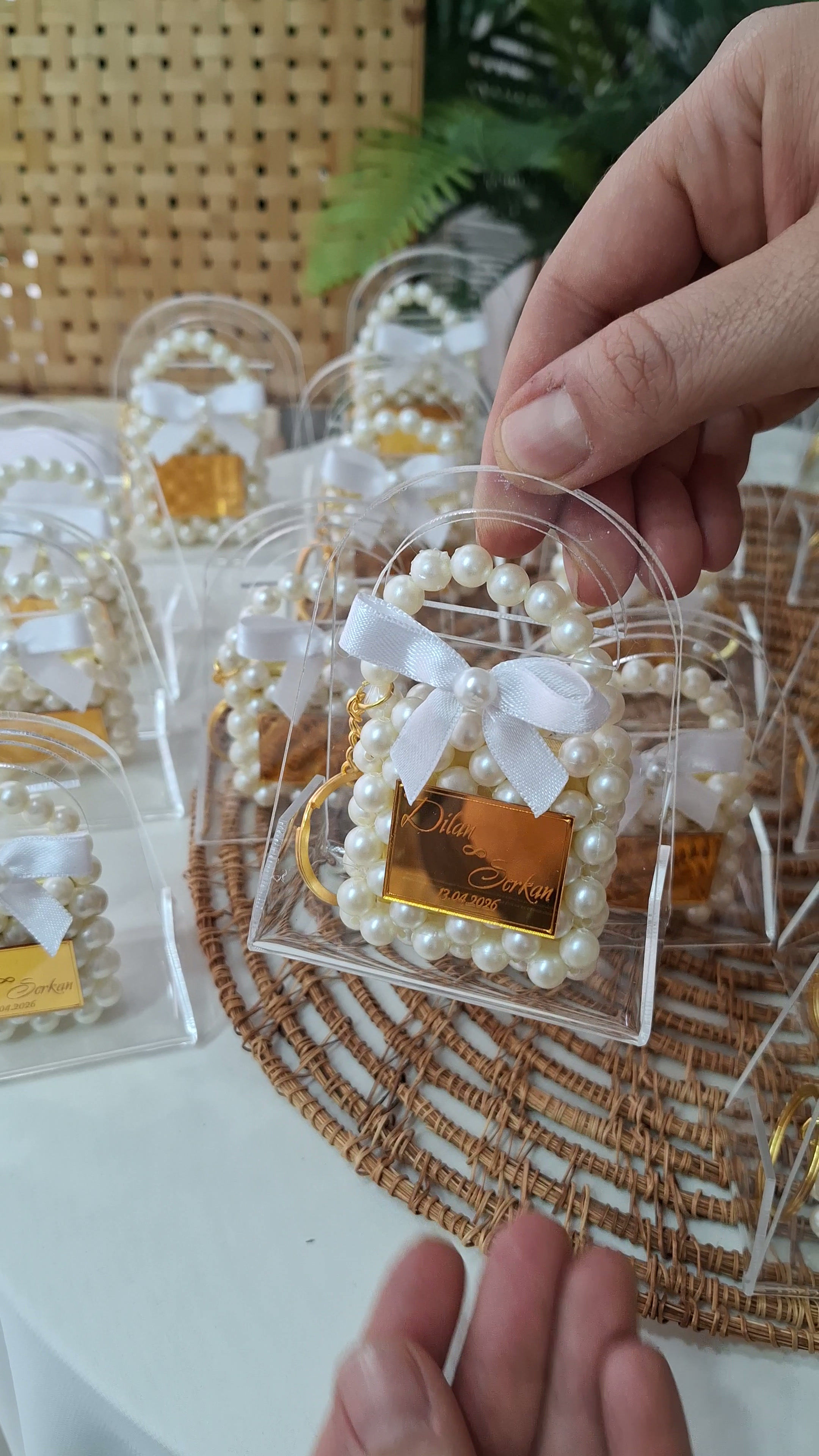 Pleksi Çanta İçinde Çikolatalı İnci  Anahtarlık Çanta. Nişan, Nikah Hediyeliği