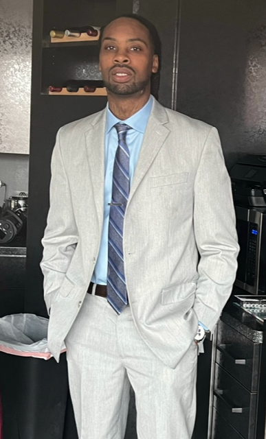 Antonio-York-Iron-Edge-Realty-Milwaukee.PNG