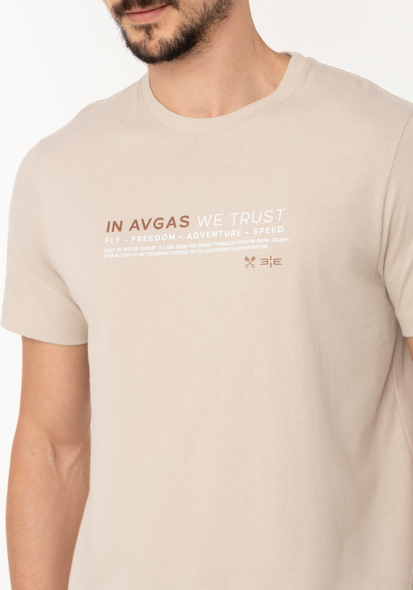 Camiseta Com Estampa Localizada Em Meia Malha Peletizada - Hangar33