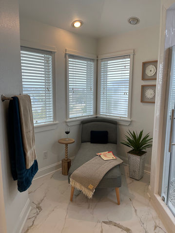 Chaise lounge