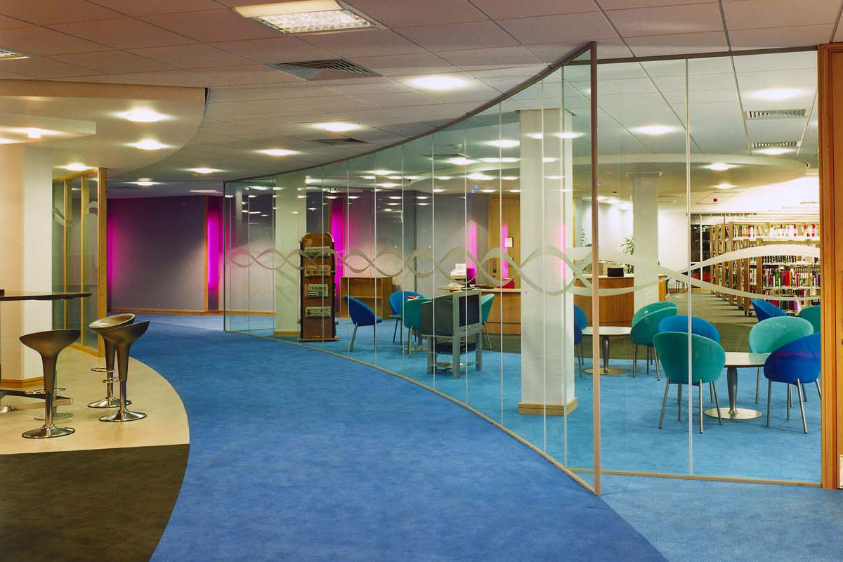 THE AMAZING SHRINKING OFFICE content media