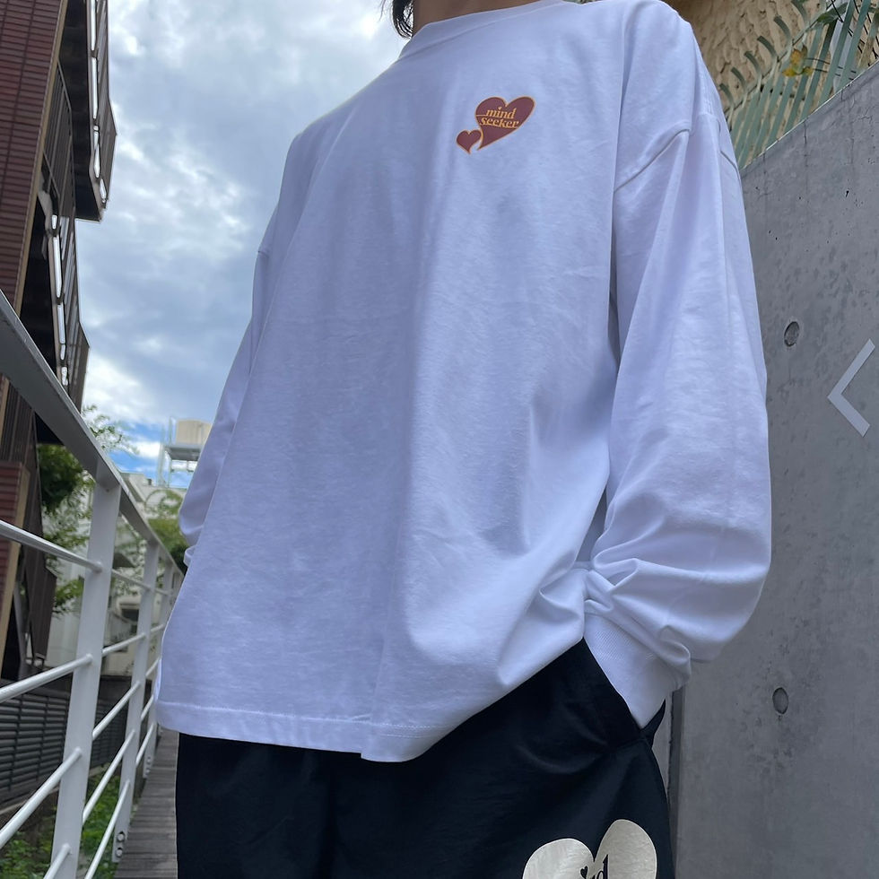 サムネイル： ONE POINT HEART LOGO L/S TEE / WHITE