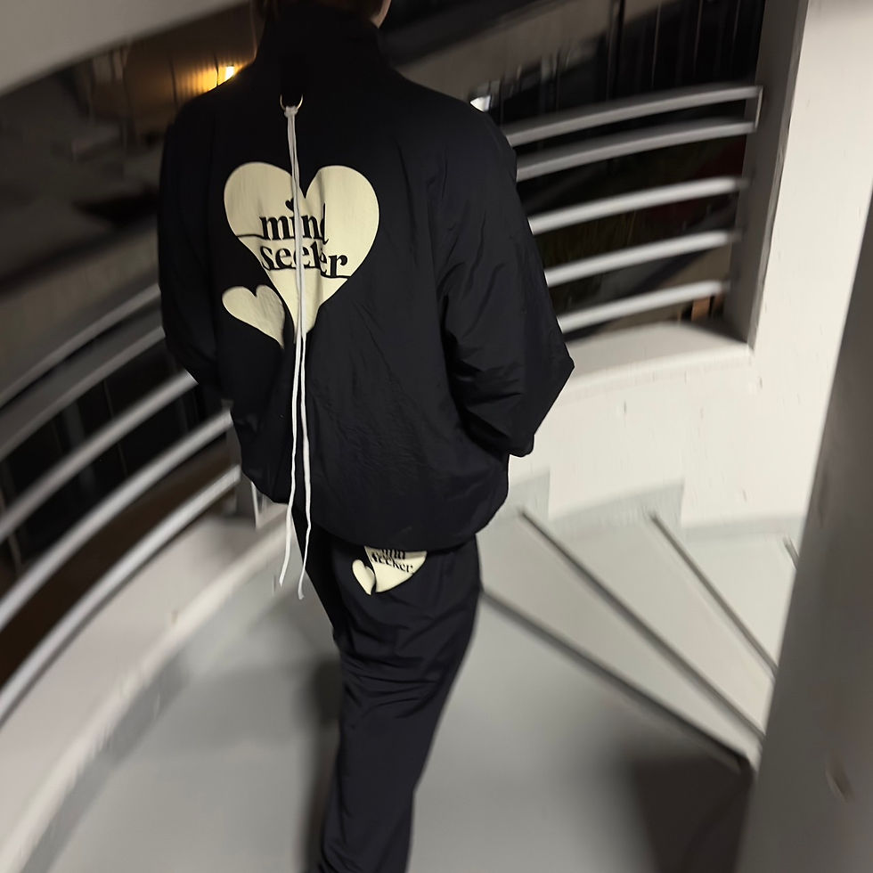 Thumbnail: Heart Nylon Jacket / BLACK