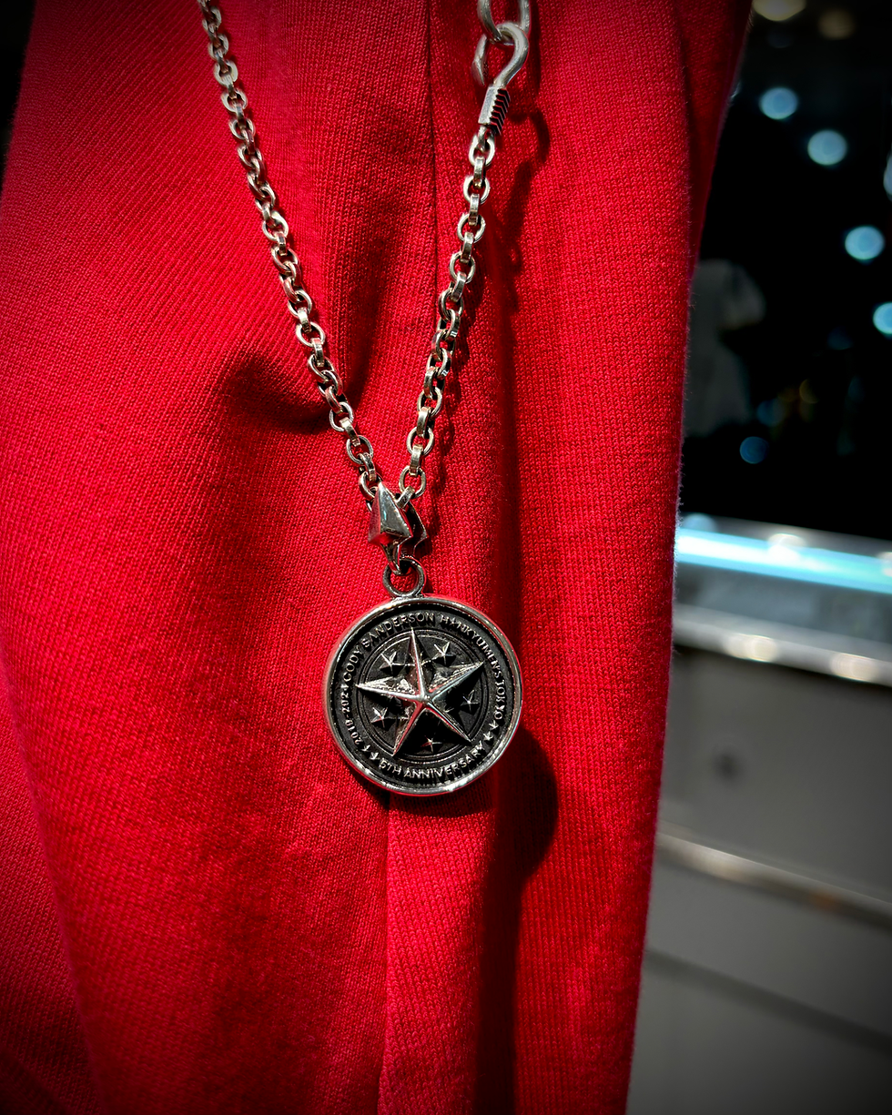 サムネイル： 【Exclucive】5th Anniversary Star Medallion
