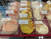 CRAVE Cupcakes Meetup – A Cozy, Coffee-Kissed Summer Treat