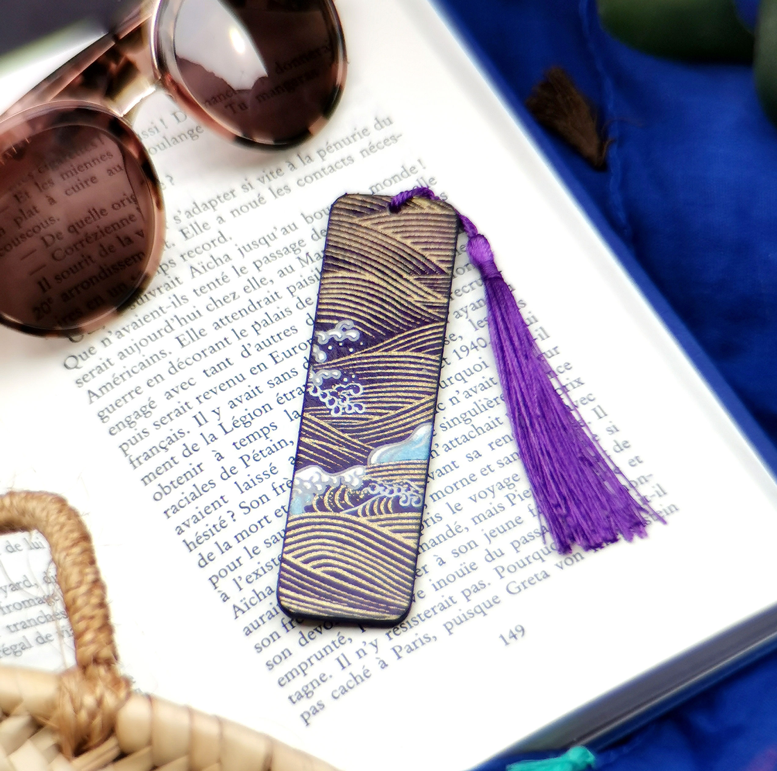 Marque page Vague et écumes bleu nuit et or