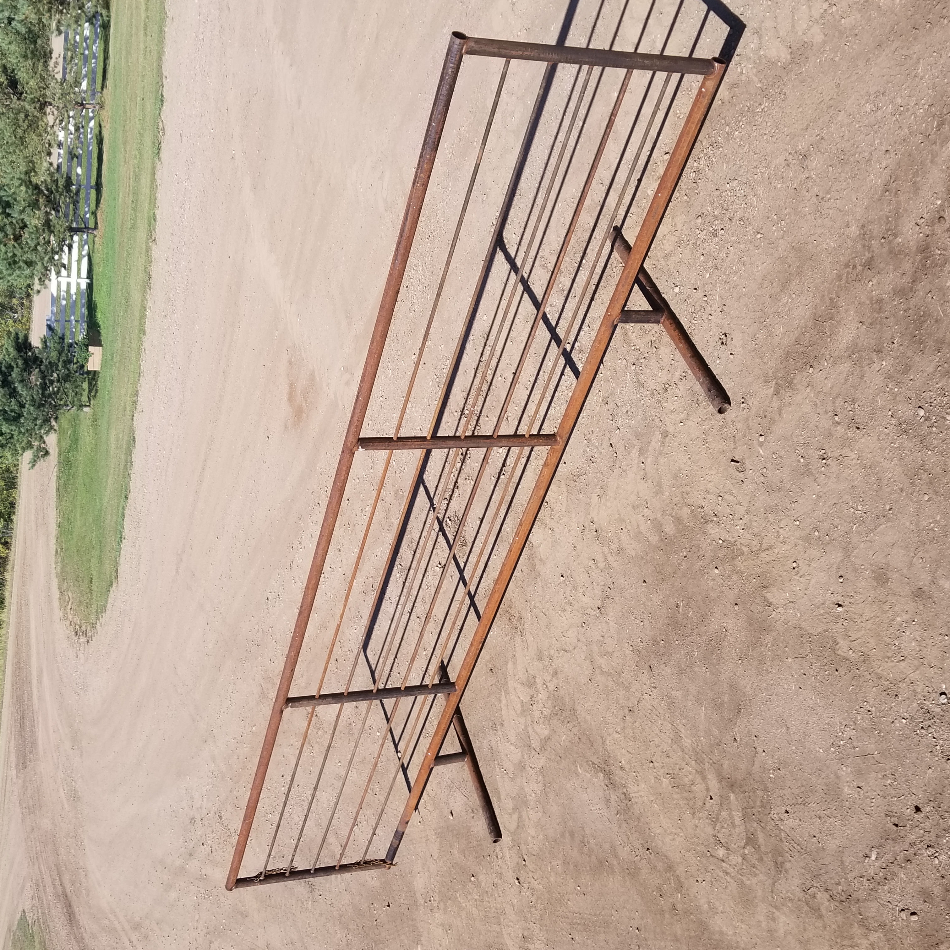 BJ Fencing ltd. Free Standing Corral Panel
