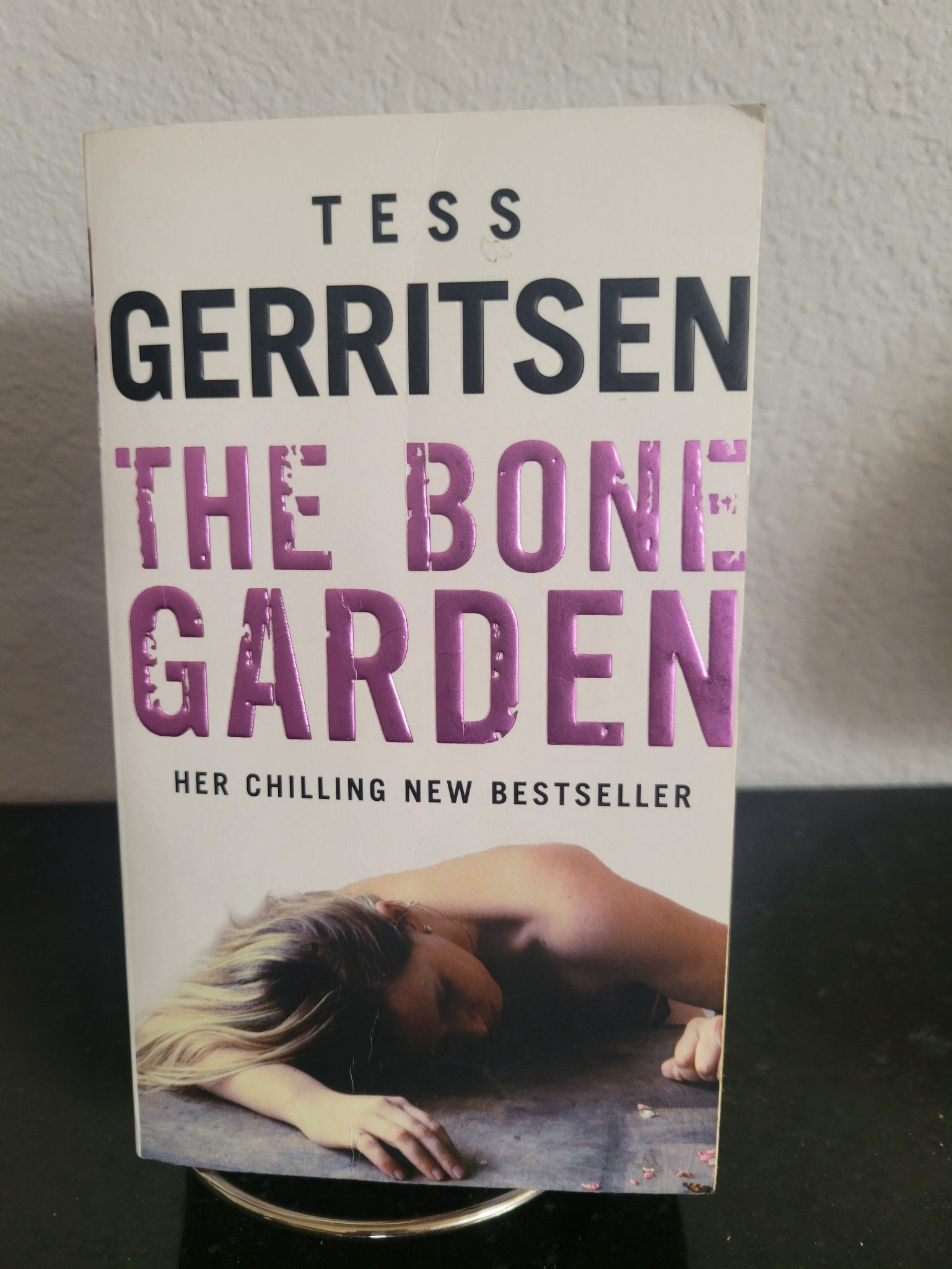 The Bone Garden by Tess Gerritsen