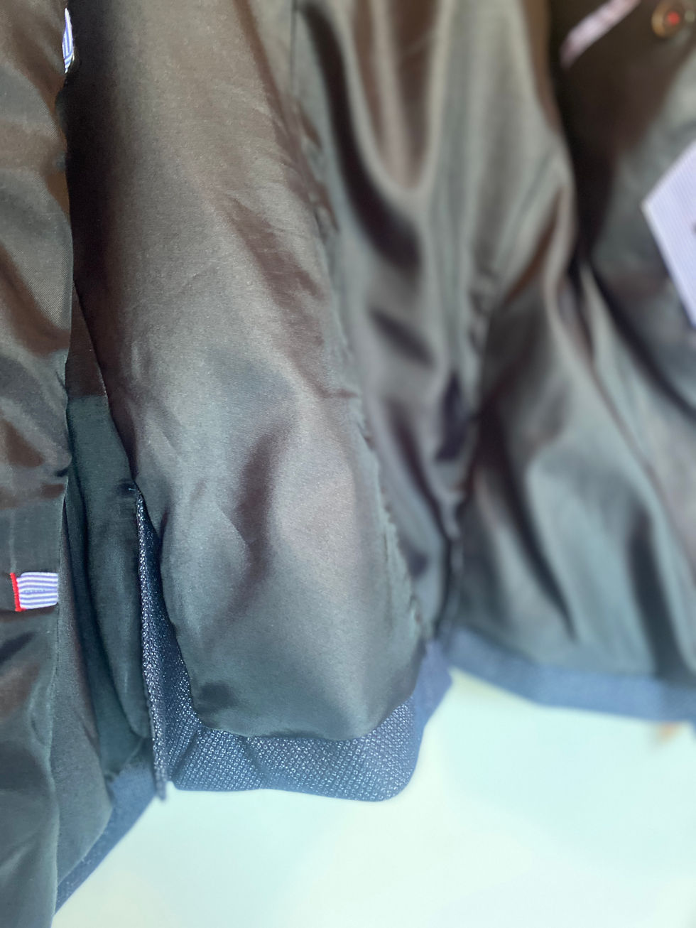 Suit jacket length shortening