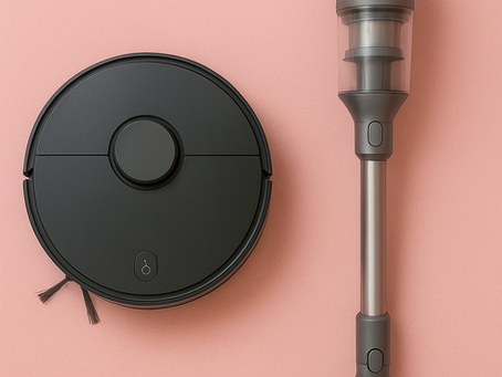 Aspirateur robot ou balai connecté : lequel est vraiment utile pour les familles ?