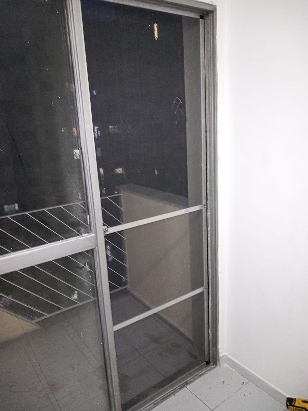 manutenção de tela mosquiteira Itanhangá RJ - Telas Mundi cliente Diego (21).jpeg