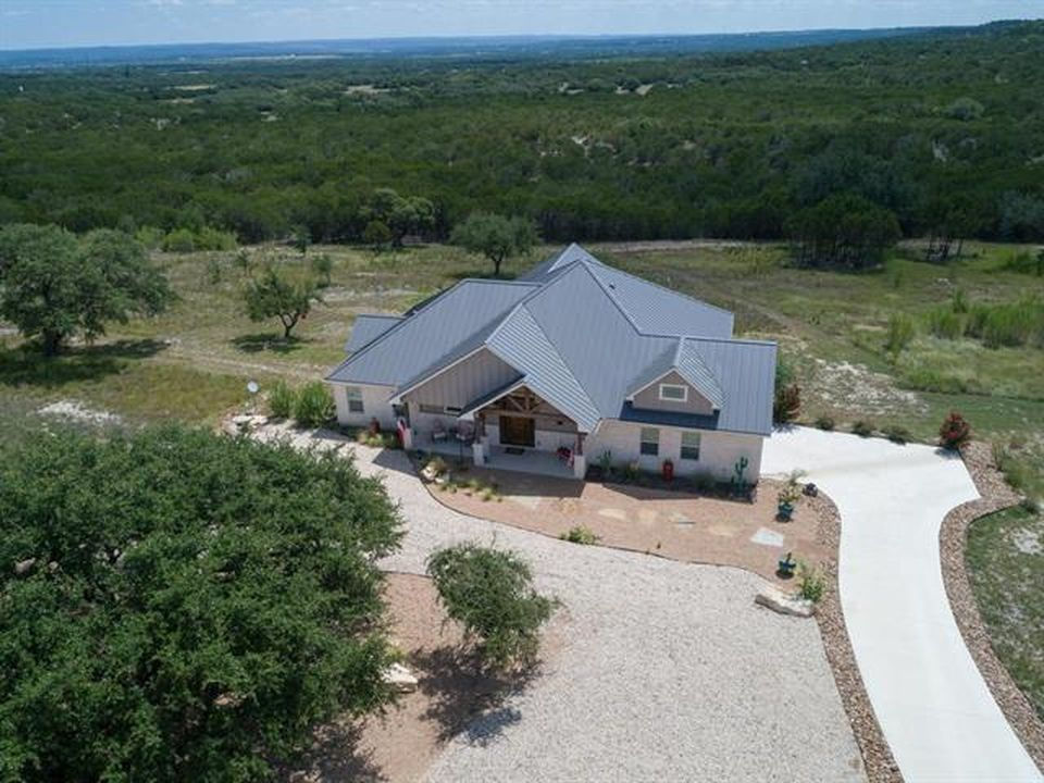 FieldsCo Builders - Bosque Project