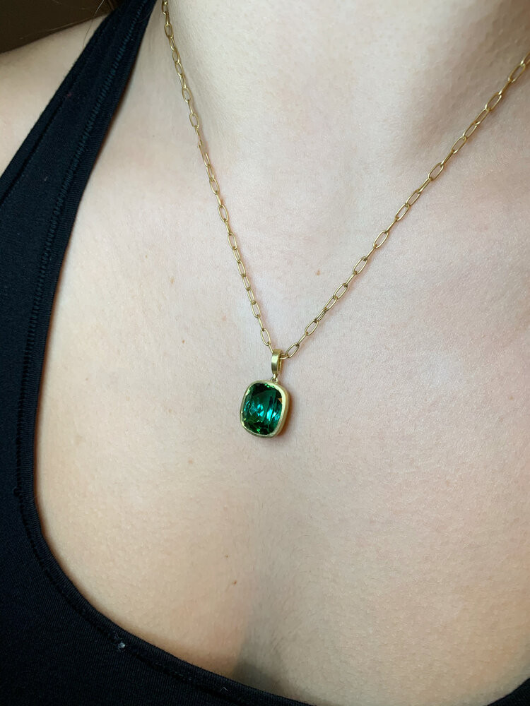 Colar de turmalina verde