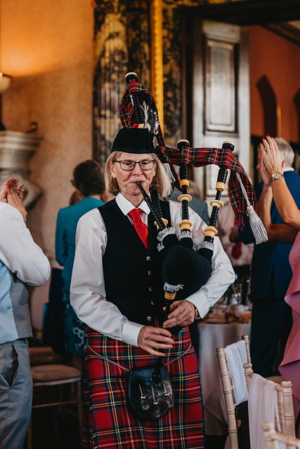 Bagpiper & Harpist