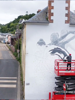 Drôle de hasard sur le Morlaix Arts Tour : cet artiste a peint une ballerine sur une façade, sans savoir qu’une célèbre danseuse avait occupé les lieuxLe 08 juin 2026 à 17h58Une œuvre du Morlaix Art