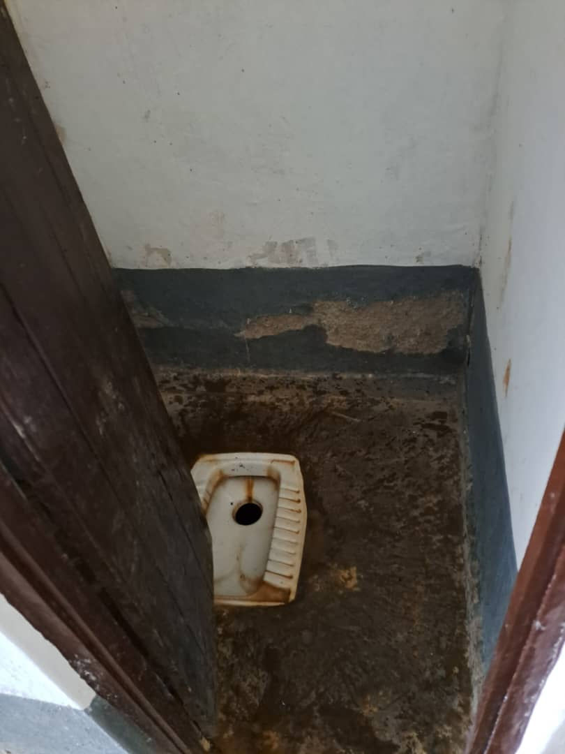 Interno latrine attuali