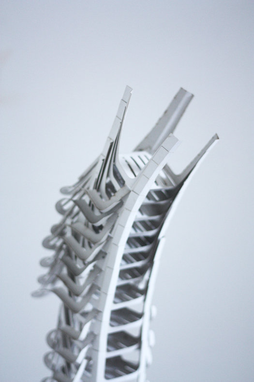 Bert Loeschner, Spine, Monobloc
