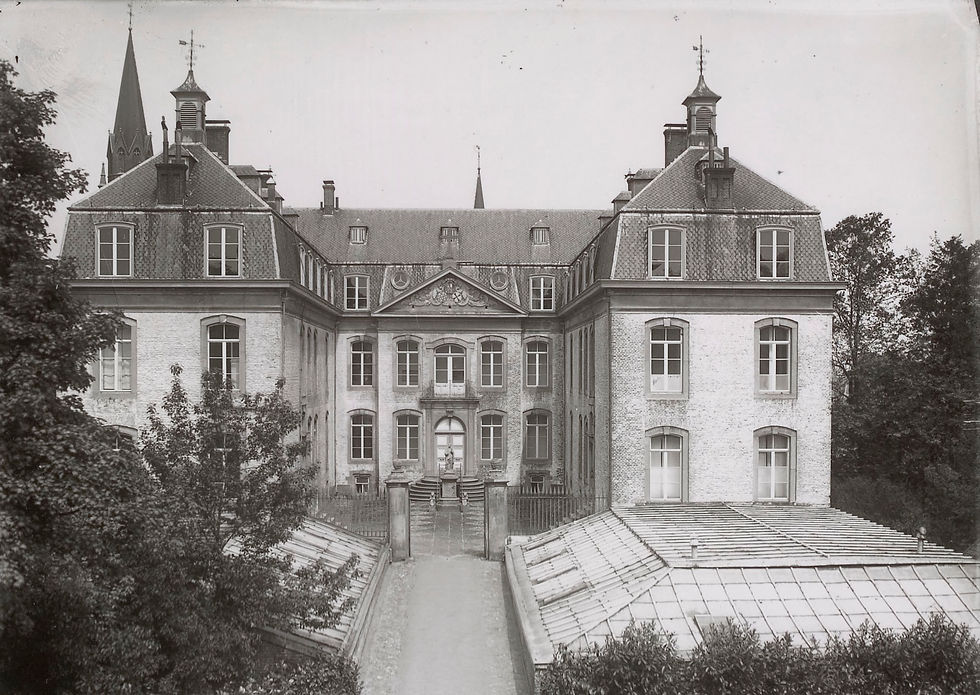 historical photo castle+greenhouses